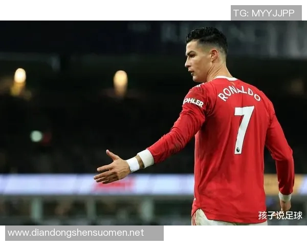 足球史上的传奇瞬间与伟大球员：从初创到现代的辉煌征程